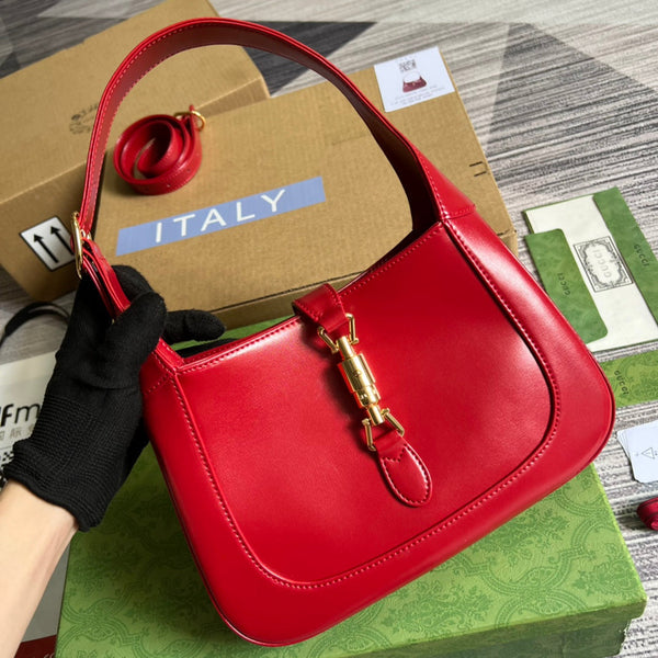 BORSA A TRACOLLA GG JACKIE SMALL 28 IN PELLE DI VITELLO ROSSO CILIEGIA