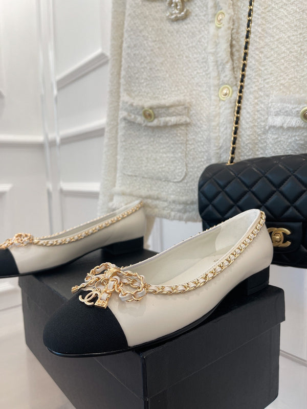 CC Ballet Flats 25mm White Bow Tie Chain Lambskin