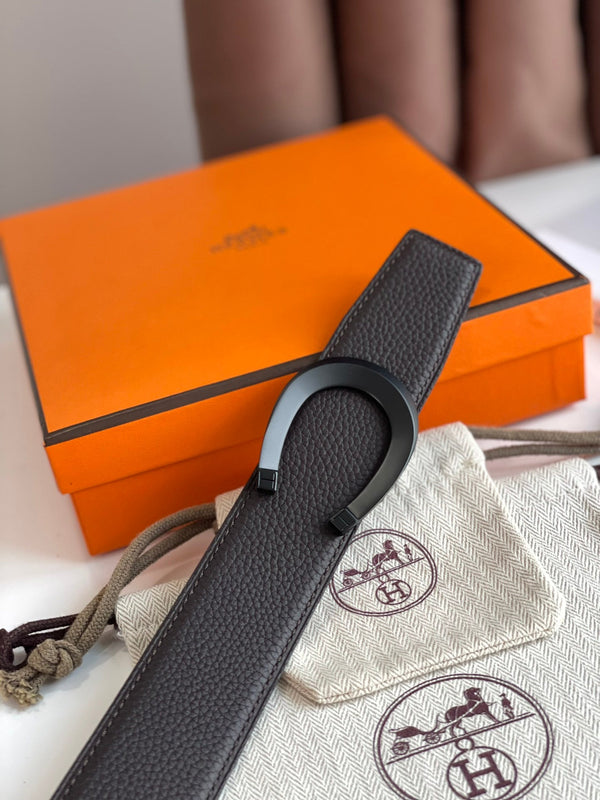 HM LUCK BELT BUCKLE & REVERSIBLE CHOCOLATE BROWN AND BLACK LEATHER STRAP 38MM