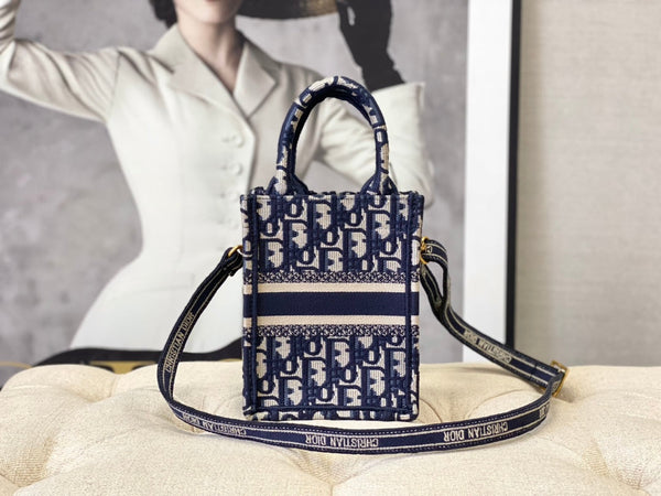 BORSA LADY 18 IN JACQUARD OBLIQUO BLU