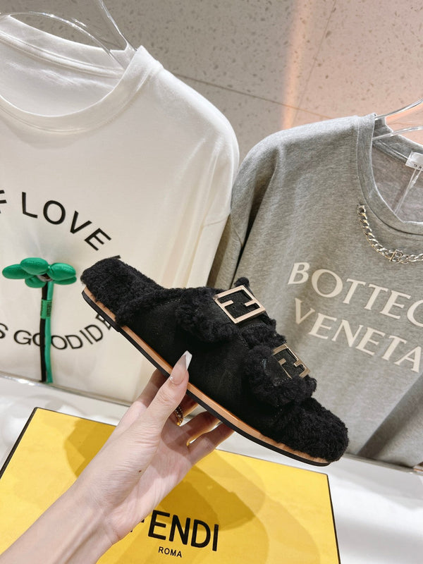 FENDI DAD SANDAL MULE IN BLACK SUEDE WITH FLEECE WITH GOLD HARDWARE