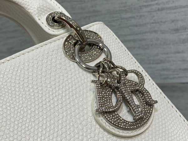 BORSA MINI LADY 17 IN PELLE DI AGNELLO GOFFRATA BIANCA CON CHIUSURA ARGENTATA