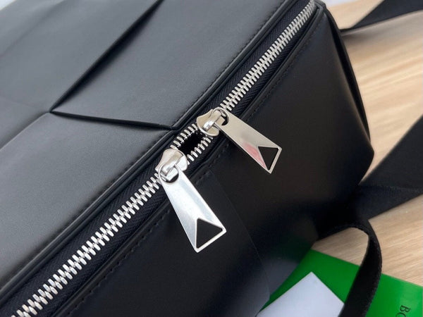 ZAINO INTRECCIATO 34 IN PELLE DI AGNELLO NERA