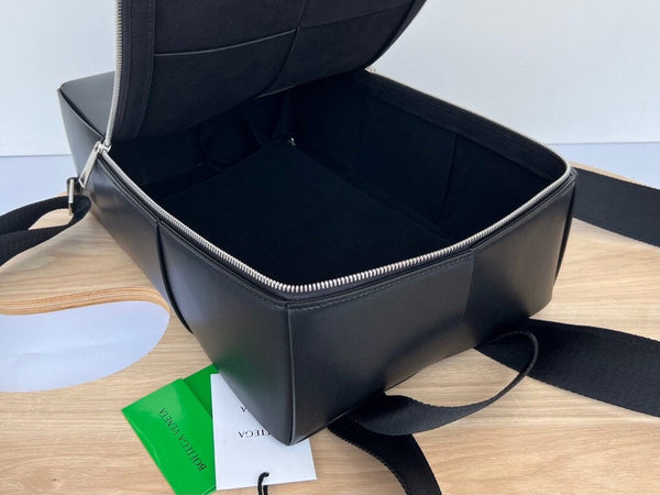 ZAINO INTRECCIATO 34 IN PELLE DI AGNELLO NERA