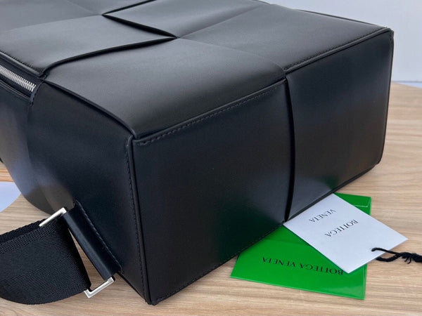 ZAINO INTRECCIATO 34 IN PELLE DI AGNELLO NERA