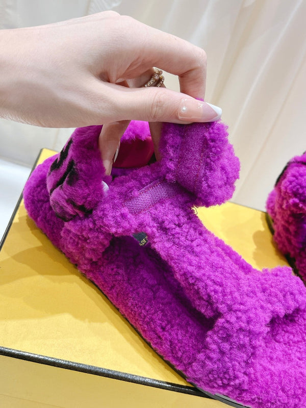 FENDI DAD SANDAL IN MAGENTA PURPLE FLEECE