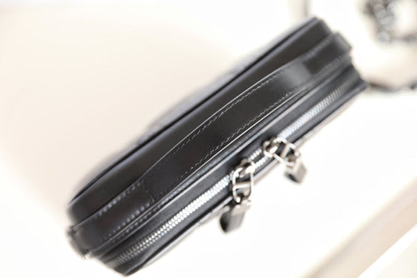 CARO BOX BAG 19 IN BLACK CALFSKIN