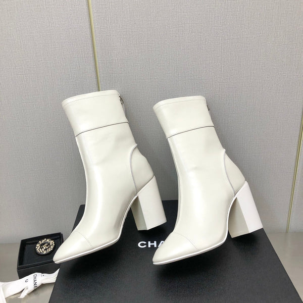 HIGH HEEL ANKLE BOOTS IN WHITE CALFSKIN