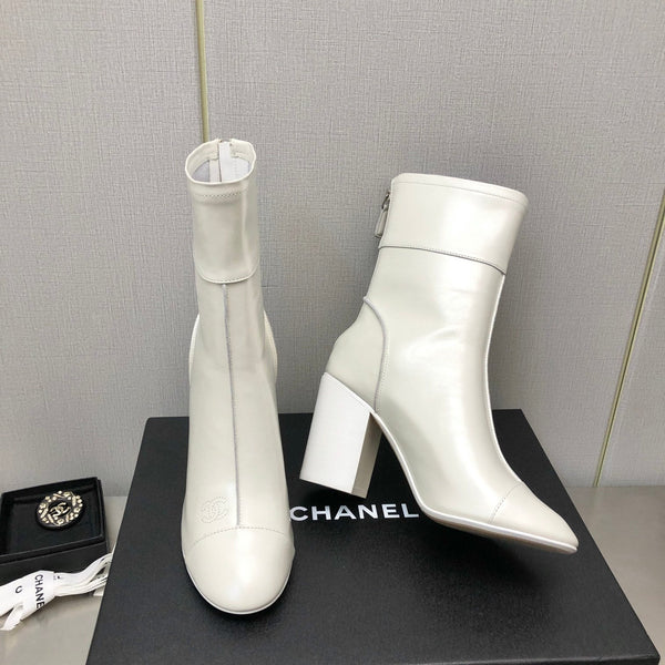 HIGH HEEL ANKLE BOOTS IN WHITE CALFSKIN