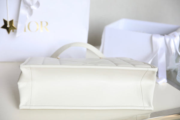 BORSA TOTE BOOK 36 GRANDE IN PELLE DI VITELLO BIANCA