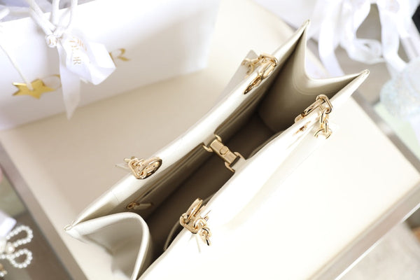 BORSA MEDIA BOOK 26 IN PELLE DI VITELLO BIANCA