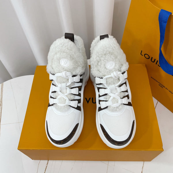 Sneaker LV Archlight in tessuto monogramma marrone scuro misto bianco