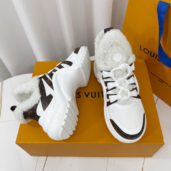 Sneaker LV Archlight in tessuto monogramma marrone scuro misto bianco