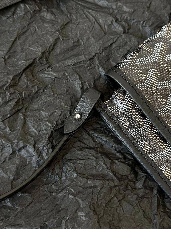 PLUMET POCKET WALLET 20 IN BLACK GOYARDINE CANVAS AND LAMBSKIN TRIM