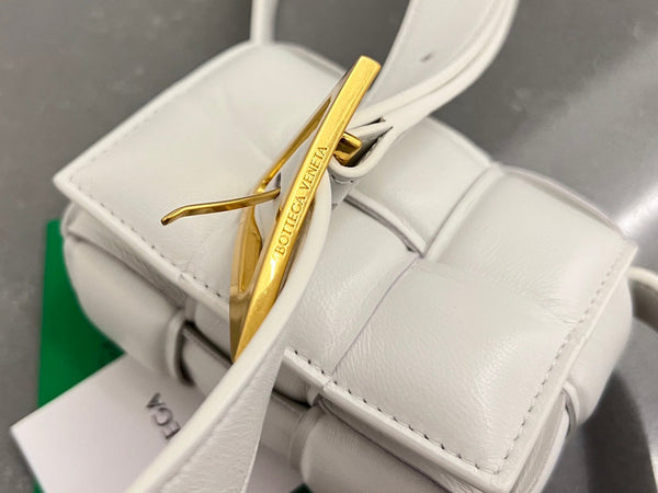 MINI CASSETTA 12 IN PELLE DI AGNELLO BIANCA