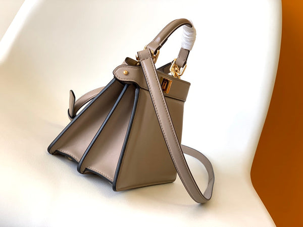 Borsa Peekaboo ISeeU Petite 20 Pelle di agnello marrone Ghw