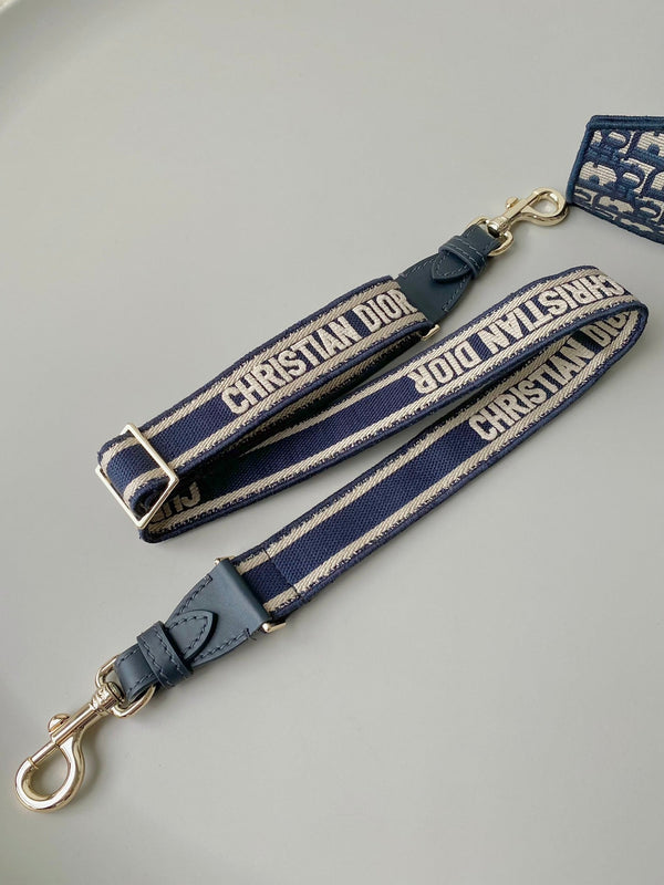 BORSA DIORCAMP MEDIA 28 RICAMO BLU OBLIQUO