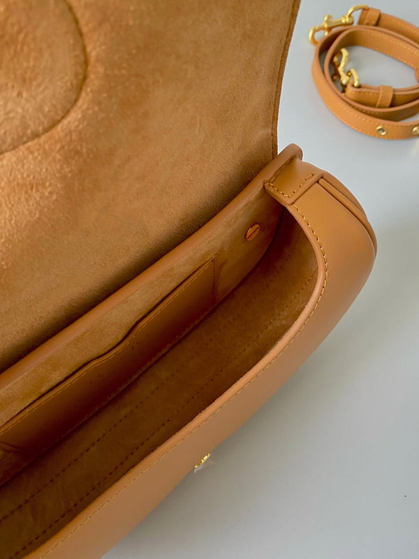 medium cd east west bobby 22cm brown calfskin ghw