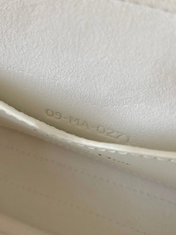 medium cd east west bobby 22cm white calfskin ghw