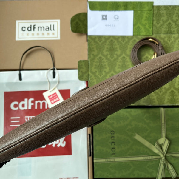 BORSA A TRACOLLA MEDIA 39 IN PELLE DI VITELLO COLOR CAFFÈ CON FERRAMENTA ORO