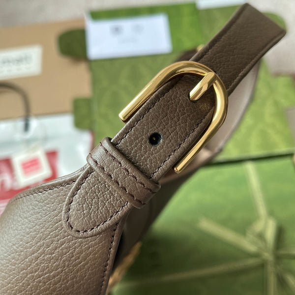 BORSA A TRACOLLA MEDIA 39 IN PELLE DI VITELLO COLOR CAFFÈ CON FERRAMENTA ORO