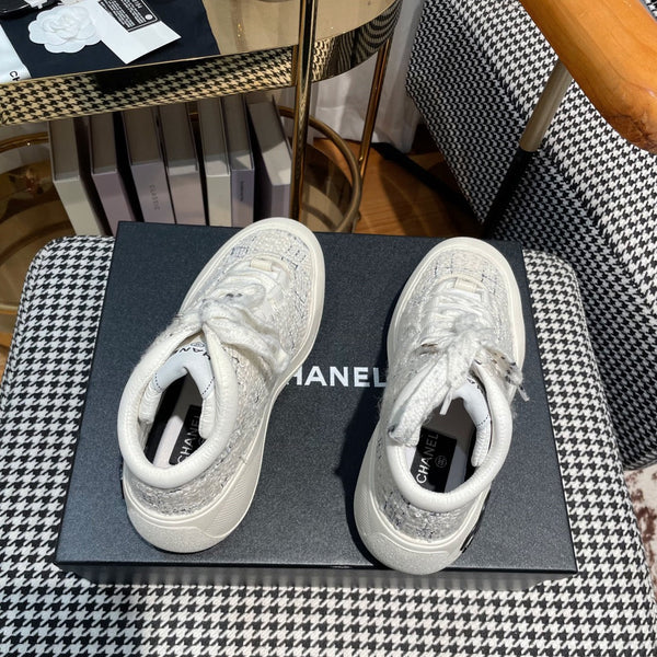 CC Sneaker In White Tweed Fabric 144803