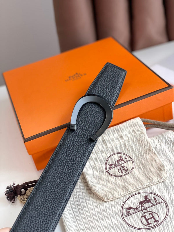 LUCK BELT BUCKLE & REVERSIBLE BLACK LEATHER STRAP 38MM BLACK HARDWARE