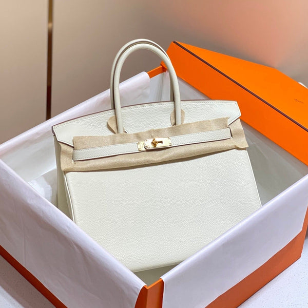 HM BIRKIN 35CM WHITE TOGO LEATHER GOLD HARDWARE
