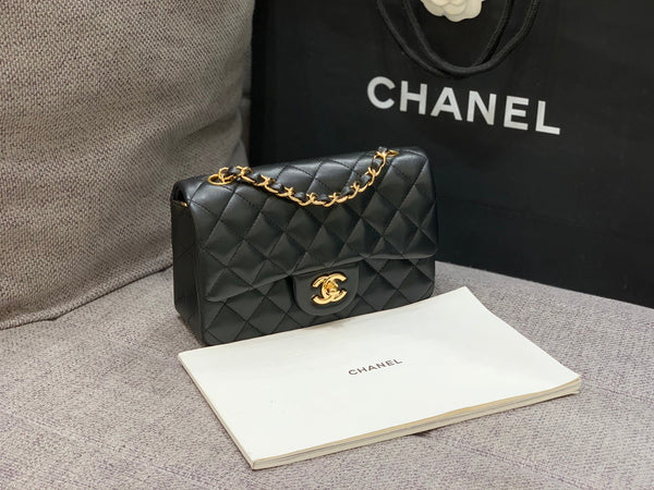 flap bag mini 20cm black lambskin gold hardware