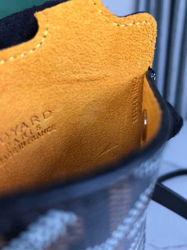 MONTMARTRE GM CASE 18 IN BLACK GOYARDINE CANVAS