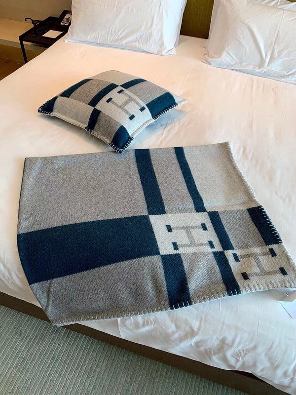 BLANKET 170 CM IN COLORFUL WOOL AND CASHMERE 689473