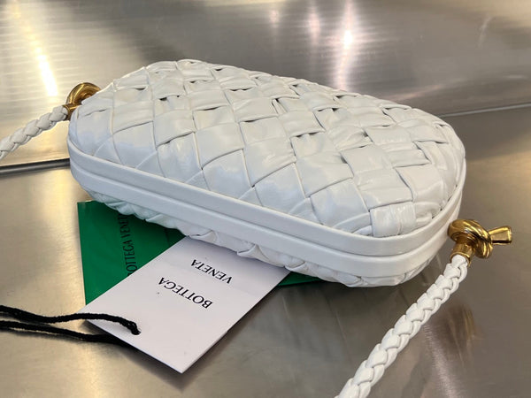 KNOT 20 IN WHITE LAMBSKIN WITH CHAIN