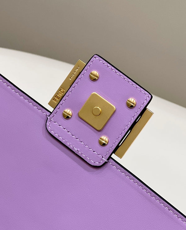 Baguette 27cm Violet Lambskin Gold Hardware