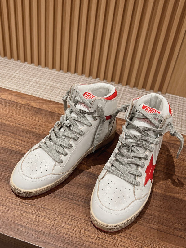 SKY-STAR SNEAKERS IN WHITE NAPPA LAMBSKIN WITH RED STAR AND HEEL TAB