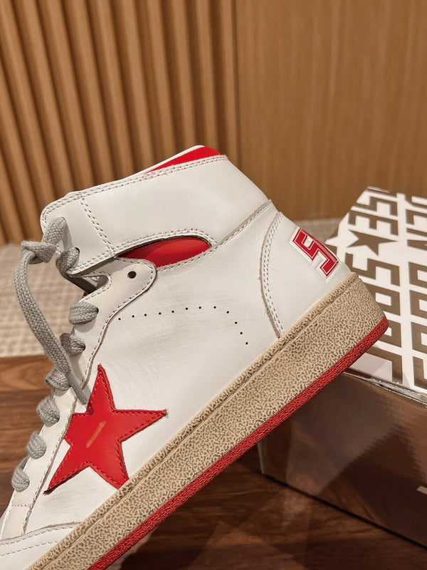 SKY-STAR SNEAKERS IN WHITE NAPPA LAMBSKIN WITH RED STAR AND HEEL TAB
