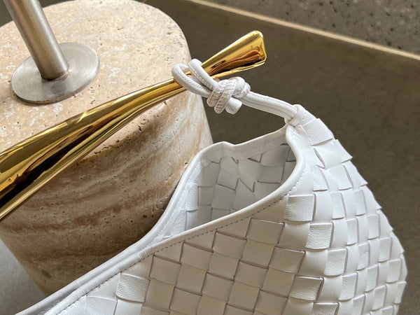 SARDINA 33 CON CATENA IN PELLE DI AGNELLO BIANCA