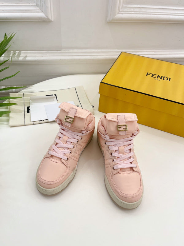 STIVALI DA SNEAKER CON LOGO FENDI IN PELLE DI AGNELLO ROSA CHIARO