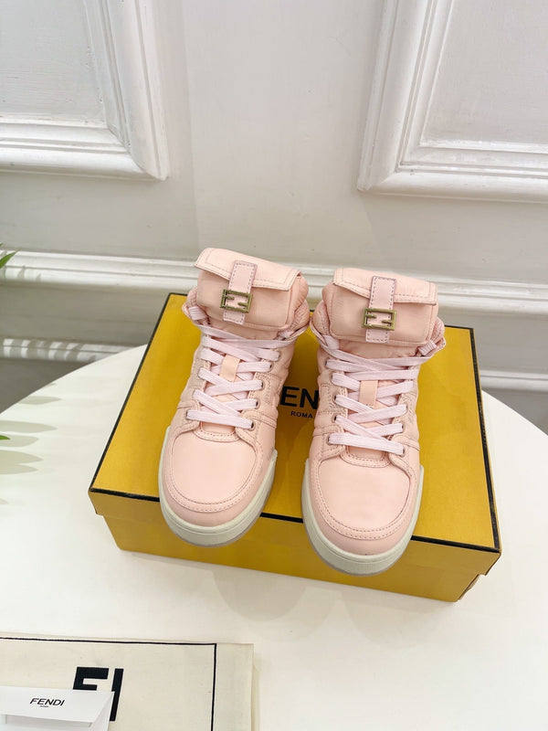 STIVALI DA SNEAKER CON LOGO FENDI IN PELLE DI AGNELLO ROSA CHIARO