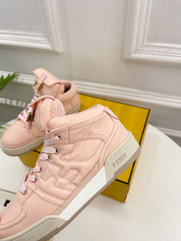 STIVALI DA SNEAKER CON LOGO FENDI IN PELLE DI AGNELLO ROSA CHIARO
