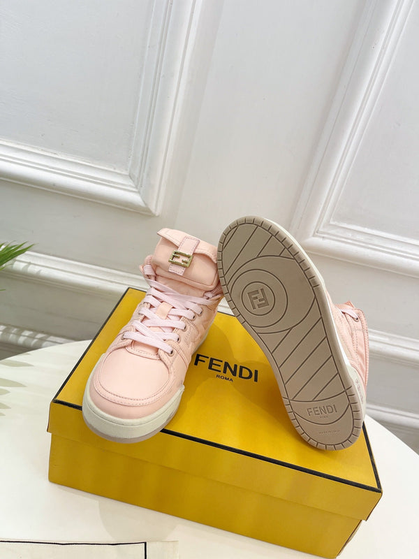 STIVALI DA SNEAKER CON LOGO FENDI IN PELLE DI AGNELLO ROSA CHIARO