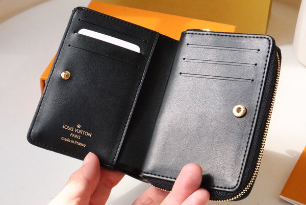 LV M81599 Portefeuille Roux Bifold Wallet Black Lambskin 247922