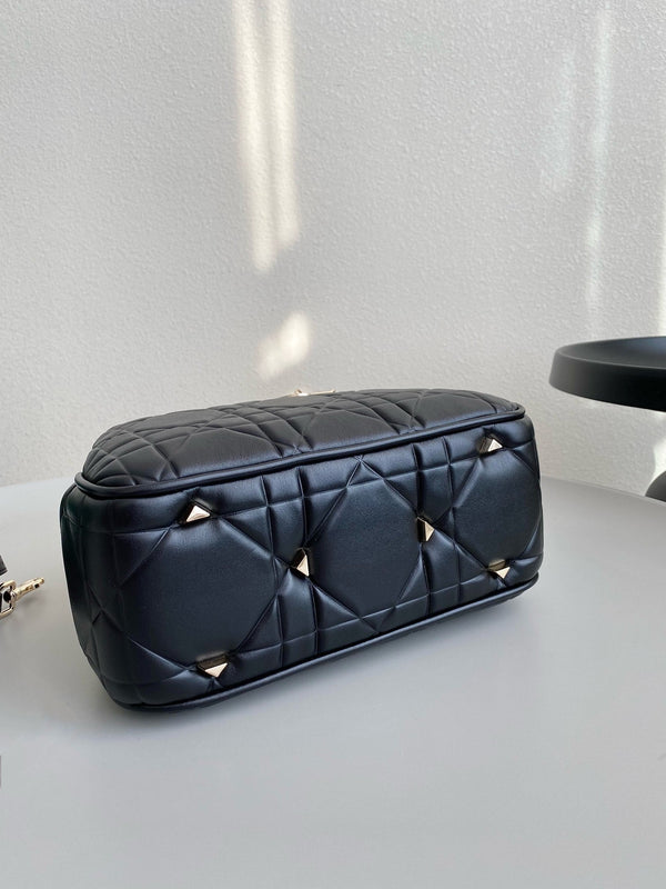 BORSA A MANO LADY 25 IN PELLE DI VITELLO NERA