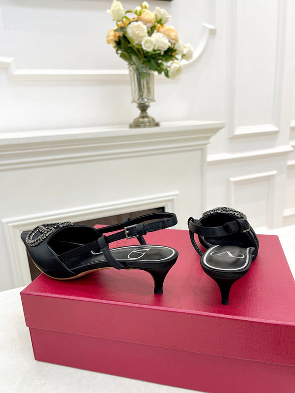 Valentino 25 Vlogo Signature Slingback Pumps Nero Seta 239505