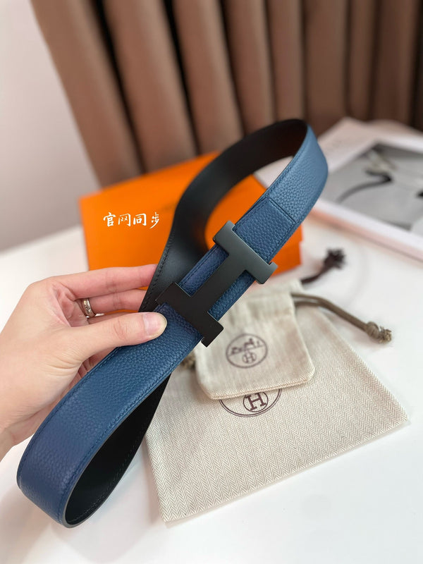 HM CONSTANCE BELT BUCKLE & REVERSIBLE NAVY BLUE AND BLACK LEATHER STRAP 38MM