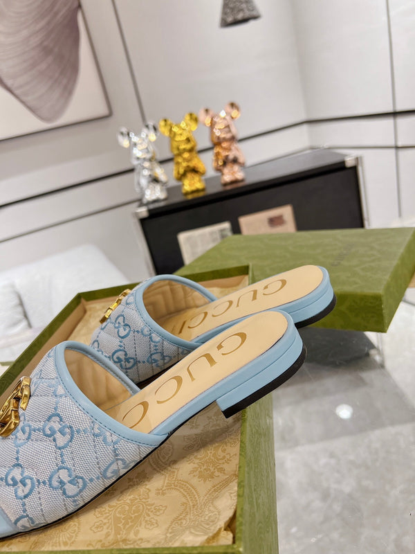 SANDALO SLIDE ESCLUSIVO GG IN TESSUTO CIELO