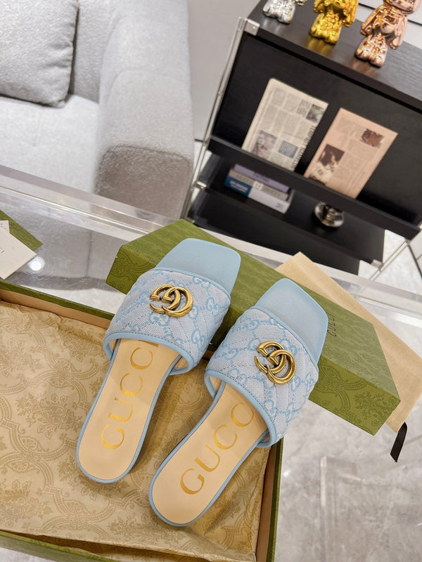 SANDALO SLIDE ESCLUSIVO GG IN TESSUTO CIELO