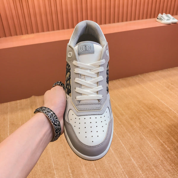 CD B27 SNEAKER BASSA IN PELLE DI VITELLO GRIGIO-BEIGE