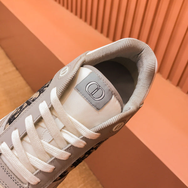 CD B27 SNEAKER BASSA IN PELLE DI VITELLO GRIGIO-BEIGE