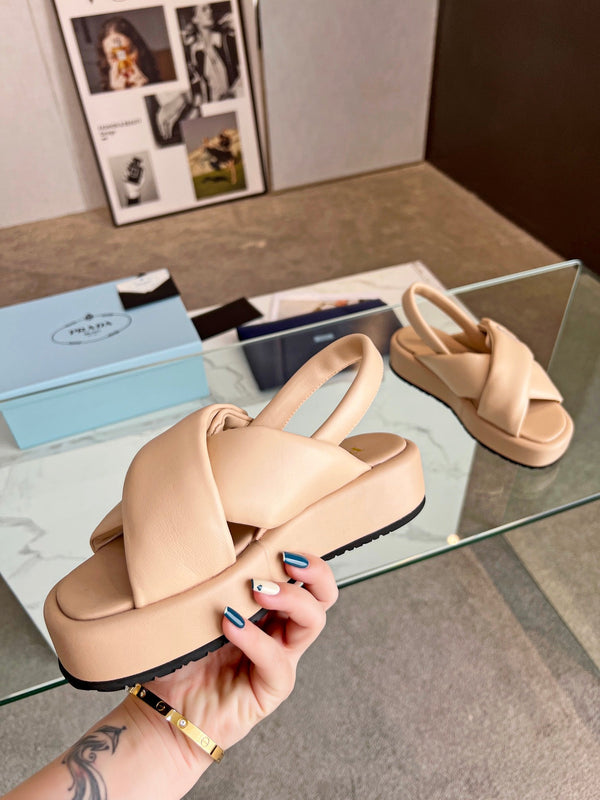 SANDALI INCROCIATI IN NAPPA IMBOTTITA PRA AGNELLO TOSCANO