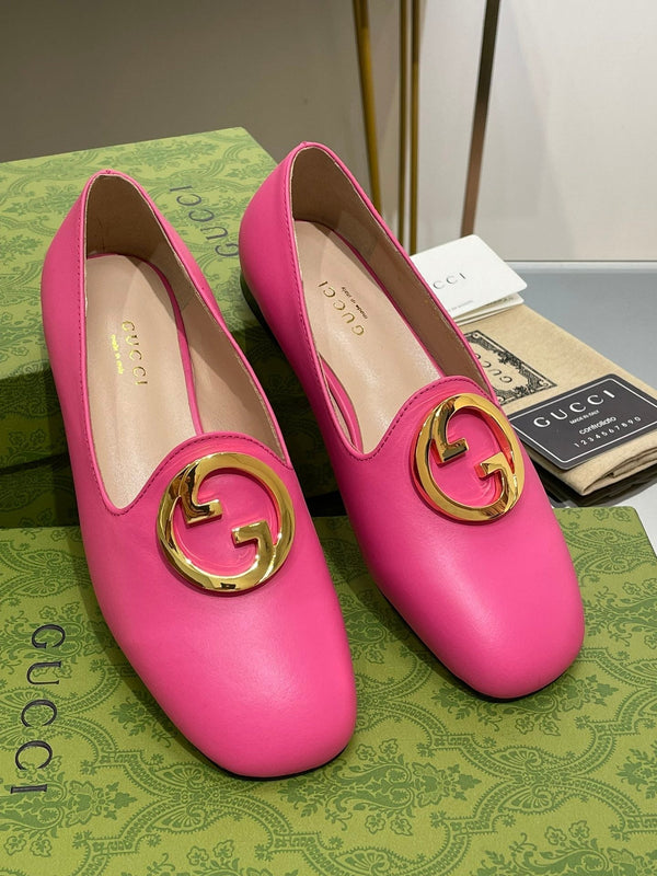 BLONDIE LOGO-PLAQUE LOAFERS IN BRIGHT PINK CALFSKIN